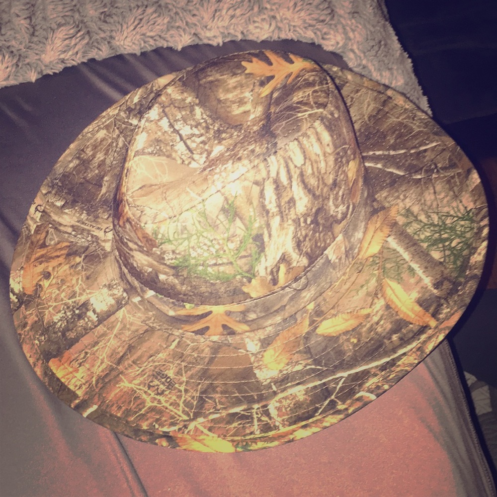 Camo bucket hat
